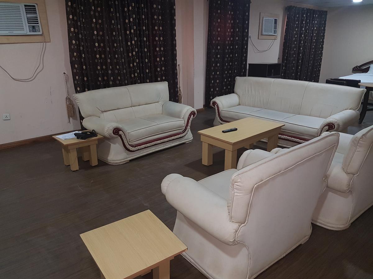 Citilodge Hotel & Conference Centre Newly Renovated Абуджа Екстер'єр фото